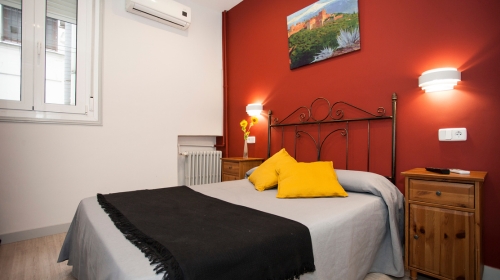 Descanso silencioso en patio interior